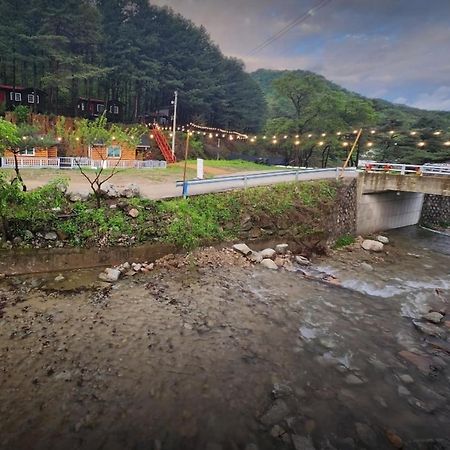 Hongcheon Gongjaksan Recreational Forest Pension 외부 사진